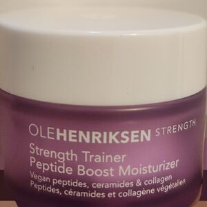 Ole Henriksen Strength Trainer Peptide Boost Moisturizer - Purple